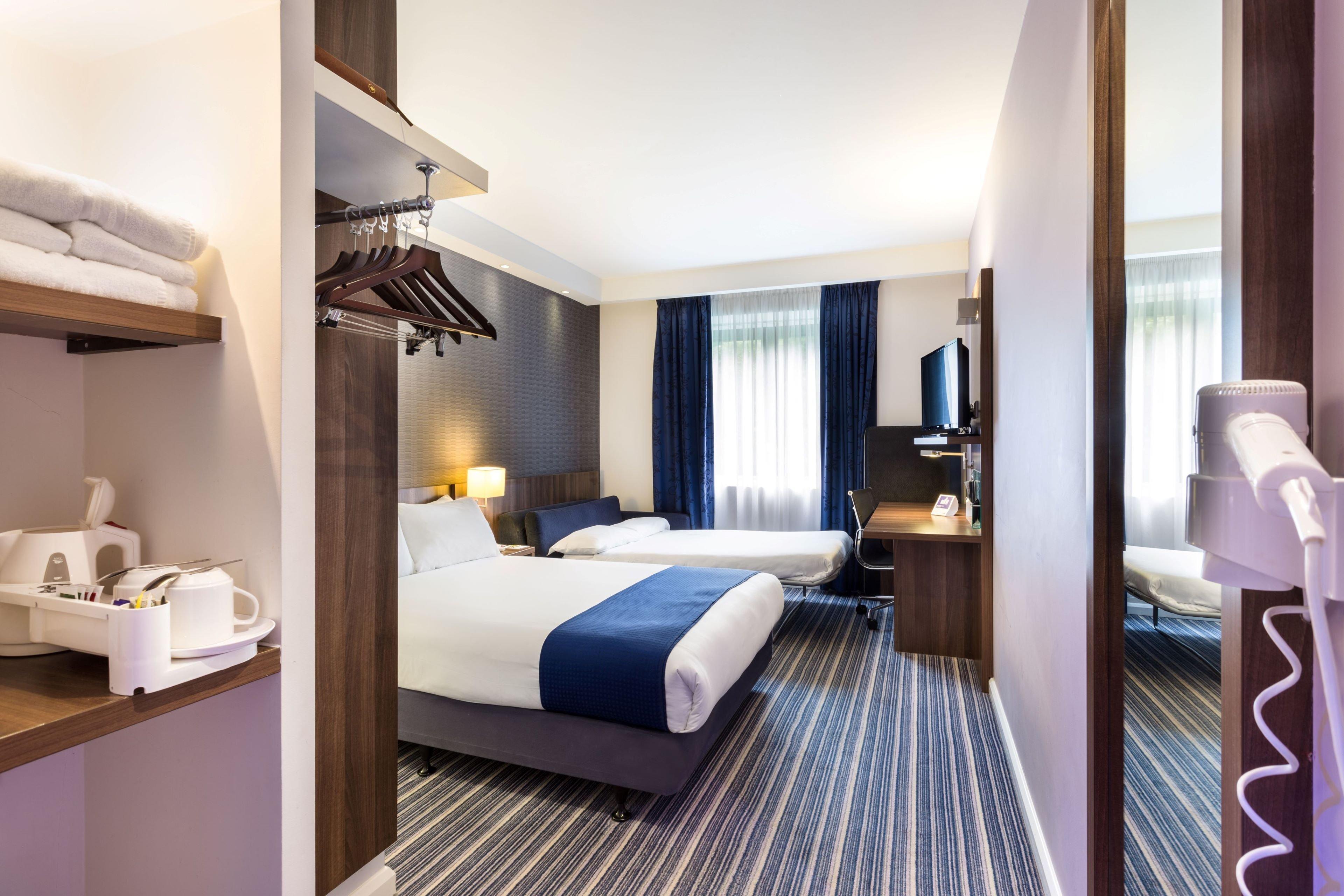 Holiday Inn Express Colchester By Ihg Buitenkant foto