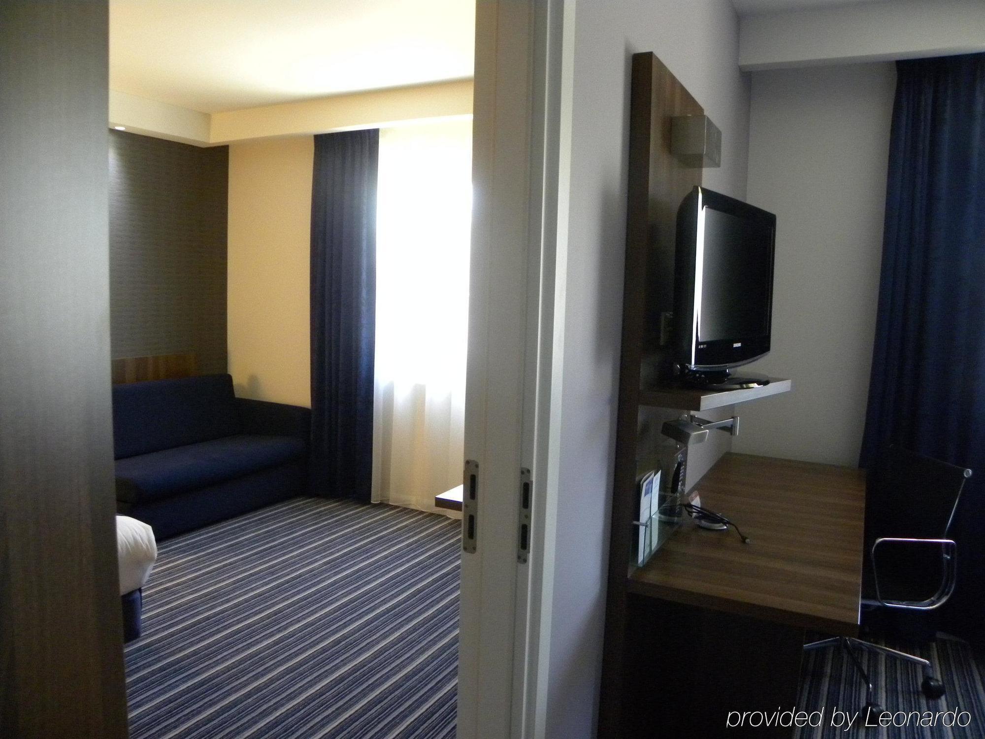 Holiday Inn Express Colchester By Ihg Kamer foto